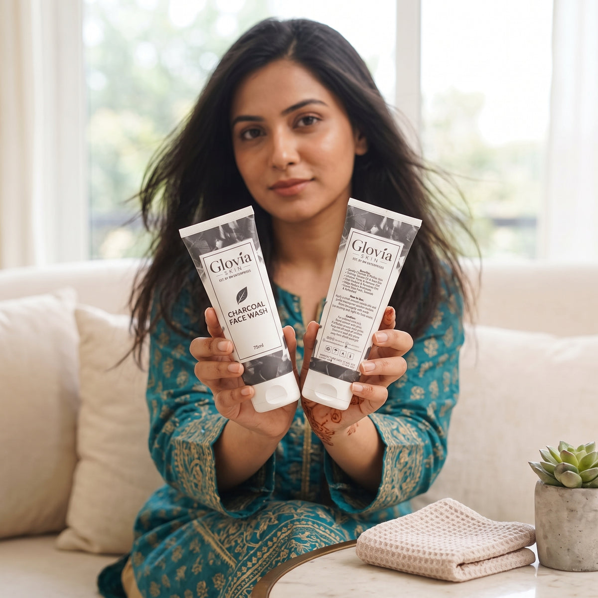 Glovia Skin Charcoal Face Wash